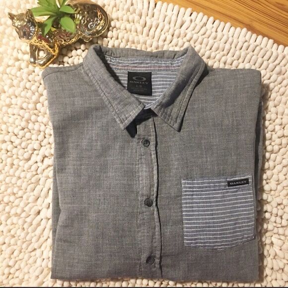 Oakley Casual Button Up   - Picture 1 of 8